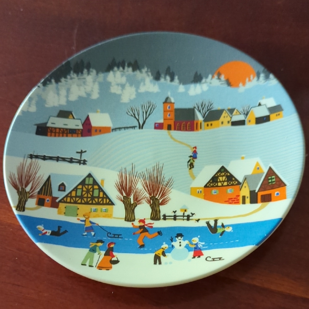 Poole England Winter Scene 438 VIII 6"